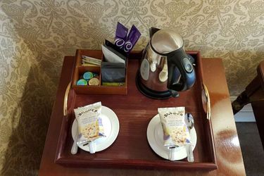 Hotel Quebecs:  LEEDS