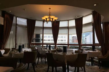 Hotel Quebecs:  LEEDS