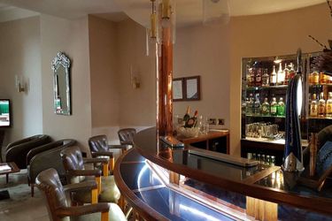 Hotel Quebecs:  LEEDS
