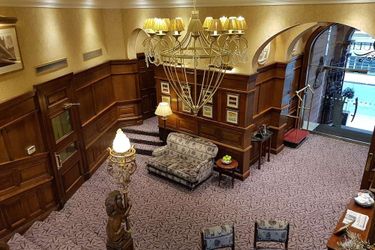Hotel Quebecs:  LEEDS
