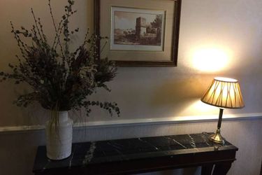 Hotel Quebecs:  LEEDS