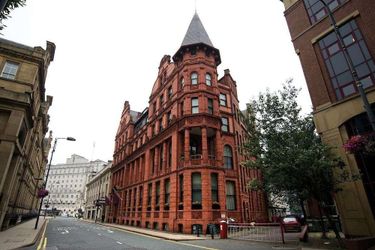 Hotel Quebecs:  LEEDS