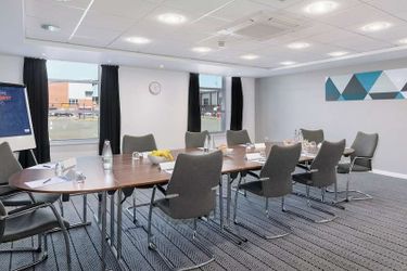 Hotel Holiday Inn Express Leigh - Sports Village Leigh: Photo 