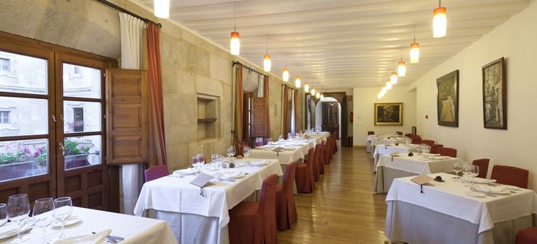 Hotel Real Colegiata San Isidoro:  LEON