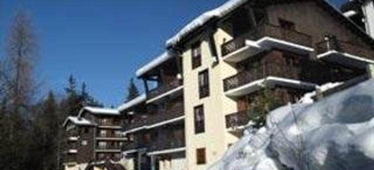 Hotel Front De Neige Les Carroz D'araches: Foto 