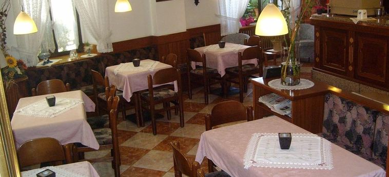 Hotel Antica Rosa:  LEVICO TERME - TRENTO
