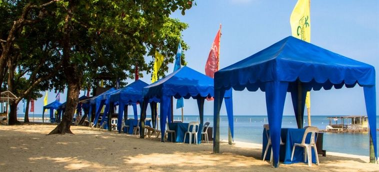 Matabungkay Beach Hotel:  LIAN