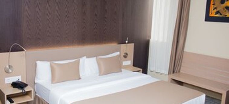 Fly Hotel Libreville: Foto 