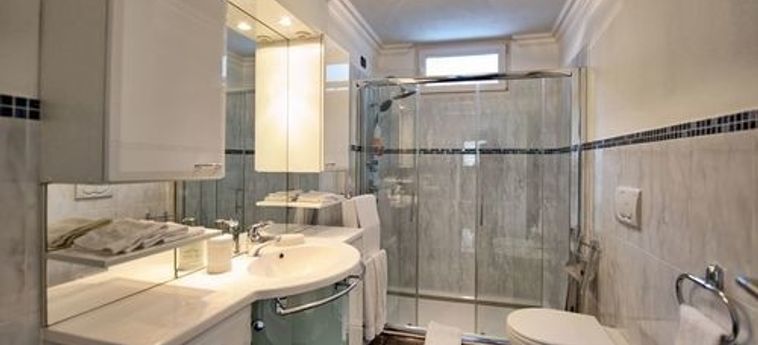 Hotel Villa Raffaela Lido Di Camaiore - Lucca: Foto 