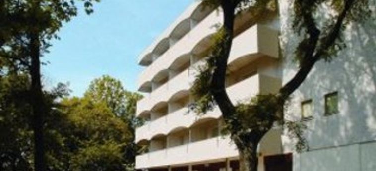 Hotel La Pergola Dependance:  LIGNANO SABBIADORO - UDINE