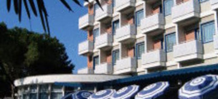 Hotel Medusa Splendid:  LIGNANO SABBIADORO - UDINE