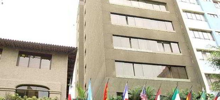Hotel Selina Miraflores Lima:  LIMA