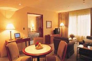 Los Tallanes Hotel & Suites:  LIMA