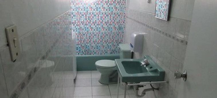 Hotel Urpi Backpacker:  LIMA