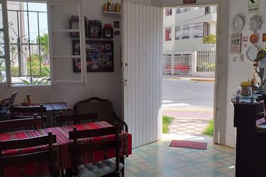 Hotel Urpi Backpacker:  LIMA