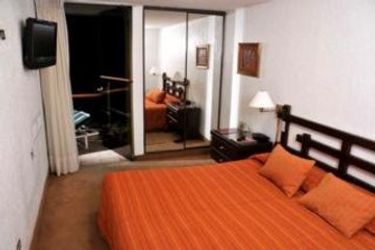 El Condado Miraflores Apart Hotel Business Class:  LIMA