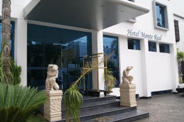 Hotel Monte Real:  LIMA