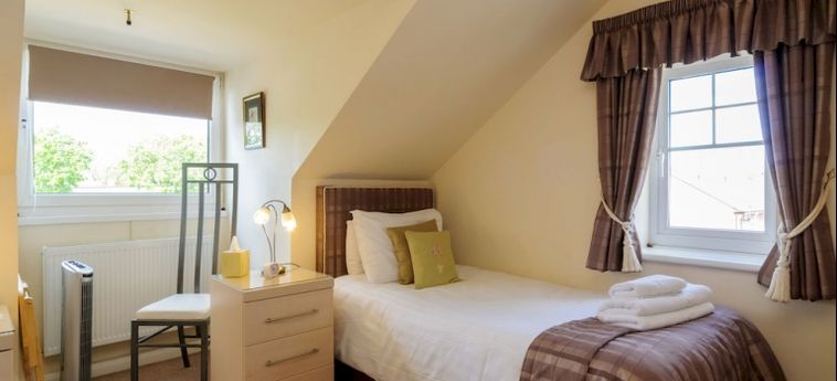 The Gables Guest House:  LINCOLN