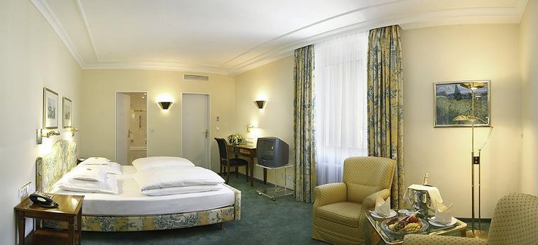 Hotel Bayerischer Hof:  LINDAU