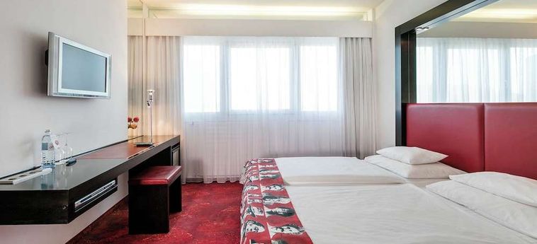 Hotel Arcotel Nike:  LINZ