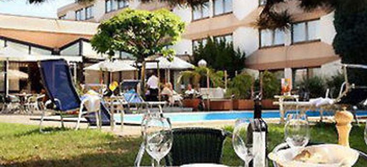 Hotel Ibis Styles Linz Linz: Foto 