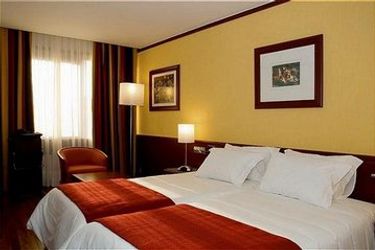 Hotel Holiday Inn Lisbon - Continental:  LISBON