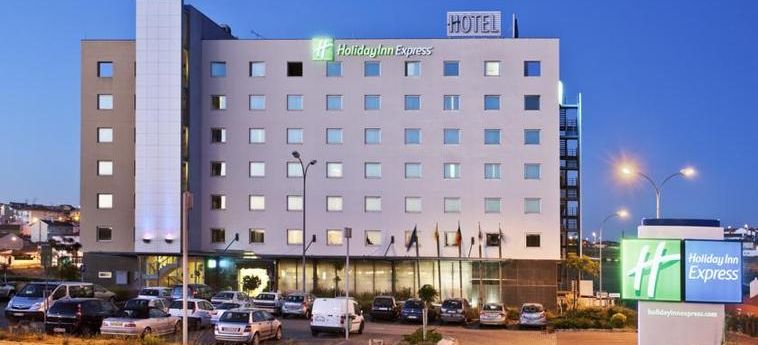 Hotel Holiday Inn Express Lisbon - Oeiras:  LISBON