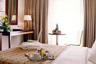 Hotel Vip Executive Santa Iria:  LISBON