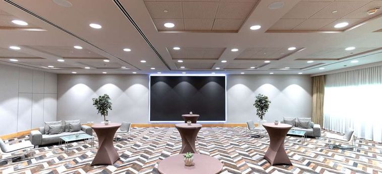 Hotel Sana Malhoa:  LISBONNE