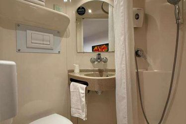 B&Amp;B Hotel Lisieux Parc Des Expositions Lisieux: Photo 