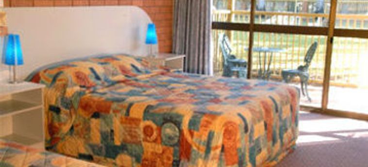 Hotel Litchfield Outback Resort:  LITCHFIELD NATIONAL PARK
