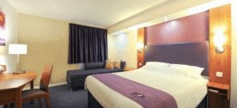 Hotel Premier Inn Wirral (Greasby):  LIVERPOOL