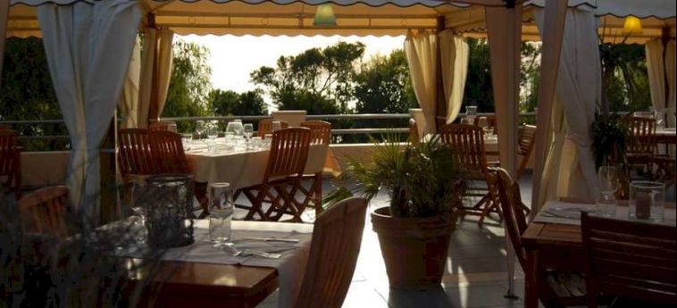 Hotel Villaggio & Camping Miramare:  LIVORNO