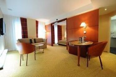 Austria Trend Hotel Ljubljana:  LJUBLJANA