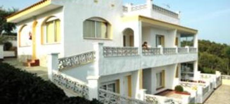 Hotel Famara Apartamentos:  LLORET DE MAR - COSTA BRAVA