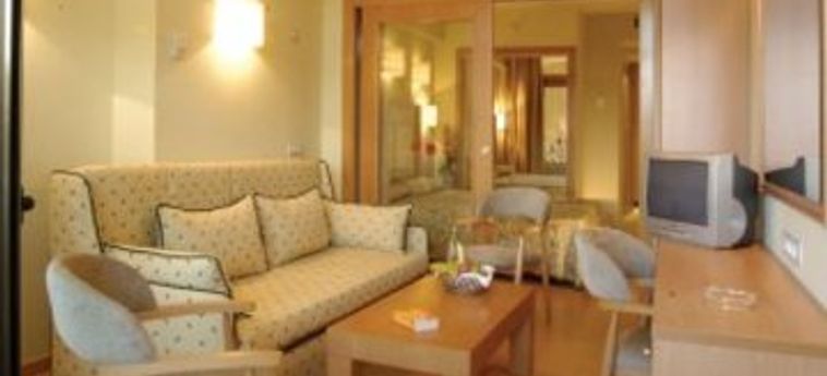 Hotel Evenia Olympic Suites:  LLORET DE MAR - COSTA BRAVA
