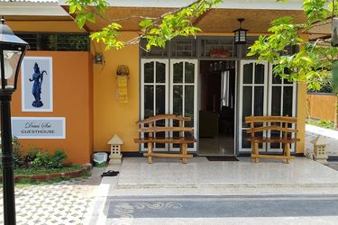 Dewi Sri Guesthouse - Hostel Lombok: Photo 