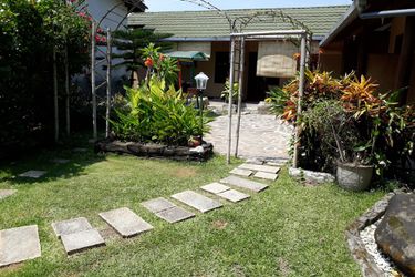 Hotel Villa Yukie Senggigi Lombok: Photo 