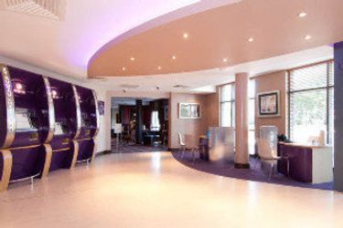 Hotel Premier Inn Gatwick Manor Royal:  LONDON - GATWICK AIRPORT