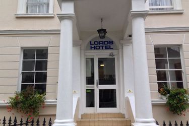 Hotel Lords:  LONDON