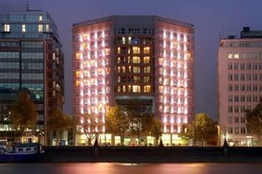 Hotel Plaza On The River, London:  LONDON