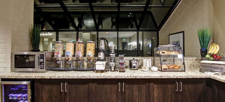 Hotel Best Western London Airport Inn &Amp; Suites London: Photo 