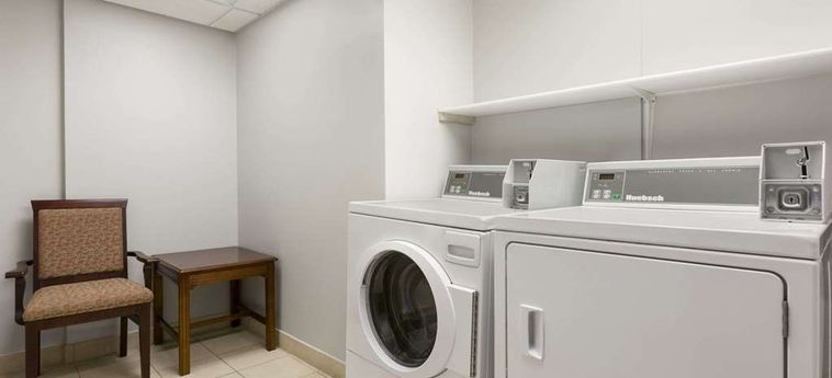 Hotel Days Inn By Wyndham London London: Photo 