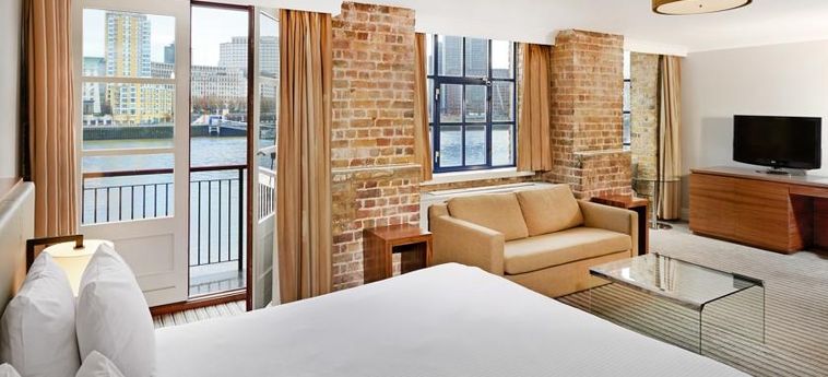 Hotel Doubletree By Hilton London - Docklands Riverside:  LONDON
