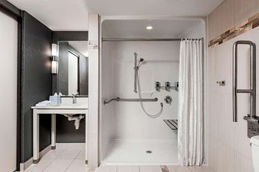 Hotel Four Points By Sheraton London:  LONDON