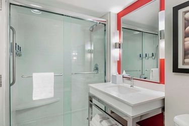 Hotel Four Points By Sheraton London:  LONDON