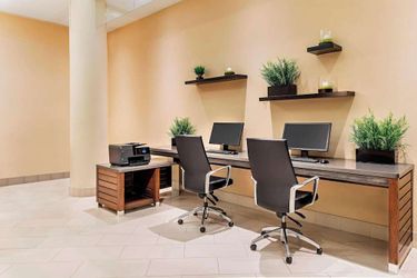Hotel Four Points By Sheraton London:  LONDON