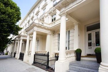 Hyde Park Executive Apartments:  LONDON