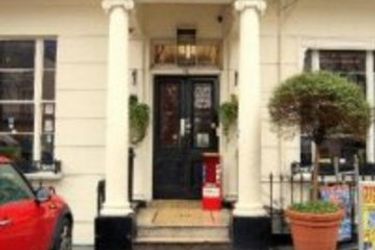 Smart Hyde Park Inn Hostel:  LONDON