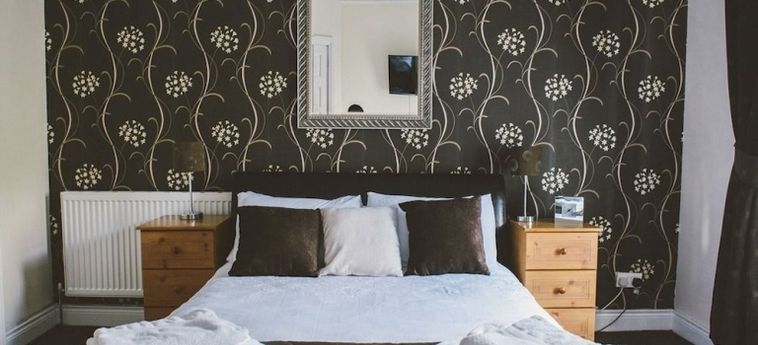 Serendipity House:  LONDONDERRY